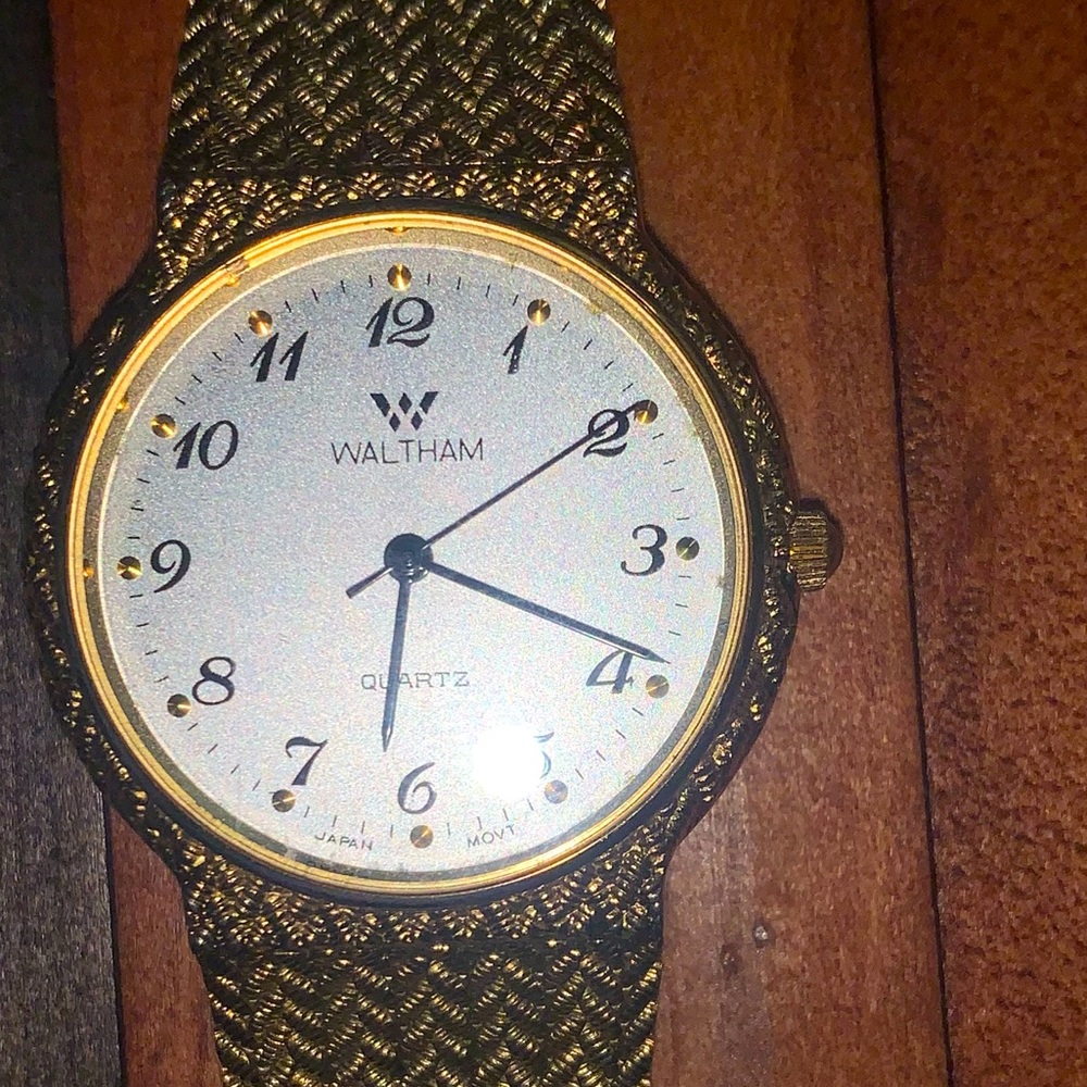 WALTHAM🩶 VINTAGE WATCH GOLDEN TONES